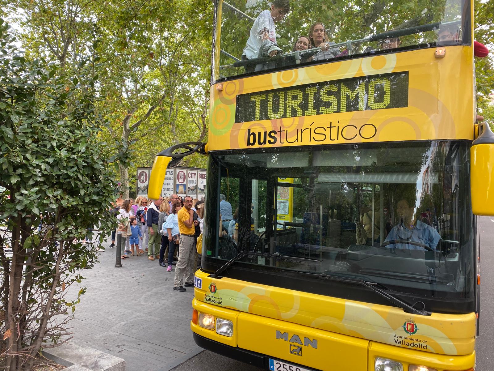 El Ayuntamiento de Valladolid adjudica la contratación del nuevo autobús turístico 100% eléctrico