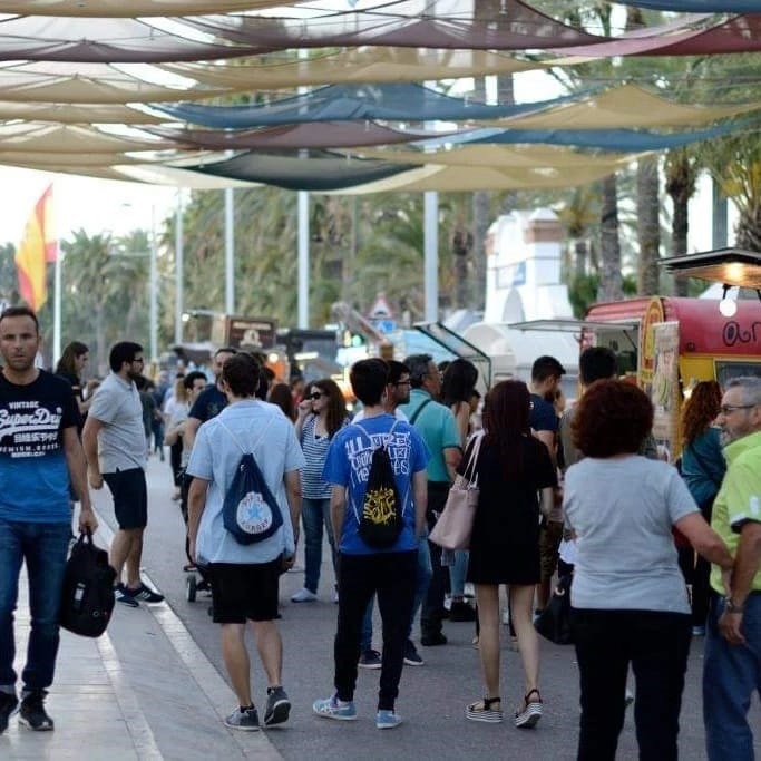 Elche Street Food Market regresa al Paseo de la Estación con el característico formato festival